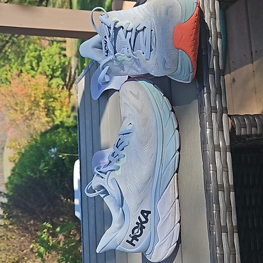 Hoka Arahi 6 Womens 7.5D, Blue gray orange & white. Worn but whole, $35